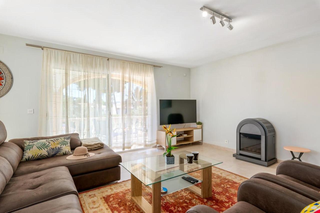 Watsi - Plusholidays Calpe